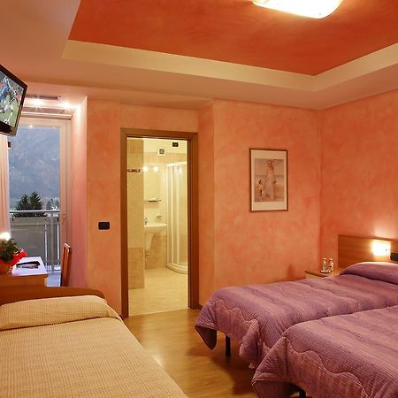 Hotel Castel Lodron Storo Екстериор снимка